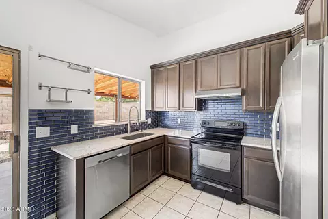 896 E Graham Ln, Apache Junction, AZ 85119 photo 11