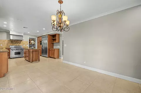 Dining - 3011 E Winchcomb Dr, Phoenix, AZ 85032 photo 5 of 6