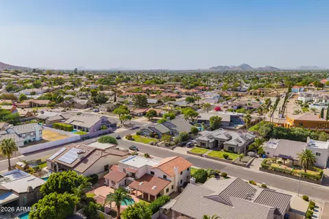 View/Area - 3011 E Winchcomb Dr, Phoenix, AZ 85032 photo 10 of 13