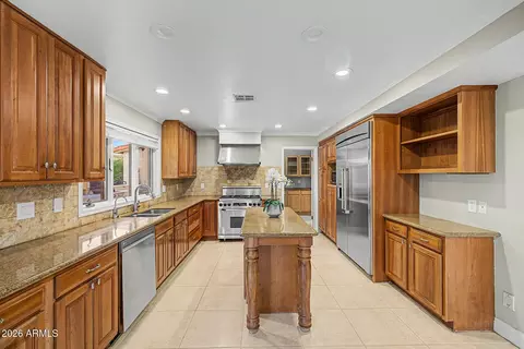 Kitchen - 3011 E Winchcomb Dr, Phoenix, AZ 85032 photo 1 of 8
