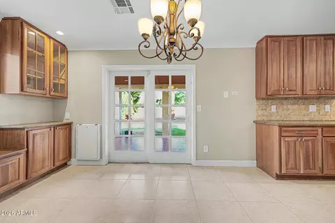 Dining - 3011 E Winchcomb Dr, Phoenix, AZ 85032 photo 4 of 6