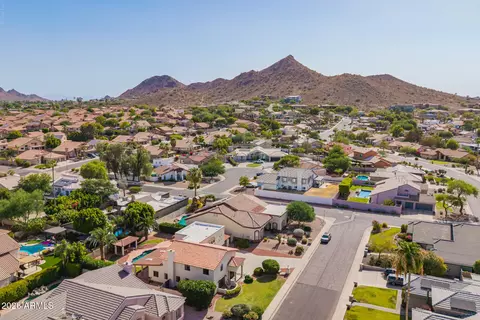 View/Area - 3011 E Winchcomb Dr, Phoenix, AZ 85032 photo 11 of 13