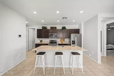 Kitchen - 2601 E Houston Ave, Apache Junction, AZ 85119 photo 2 of 4