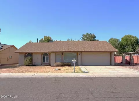 3916 W Villa Rita Dr, Glendale, AZ 85308