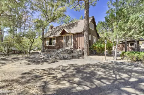 902 S Hemlock Ave, Prescott, AZ 86303