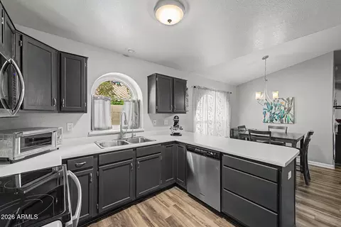 Kitchen - 4034 E Alder Ave, Mesa, AZ 85206 photo 2 of 4