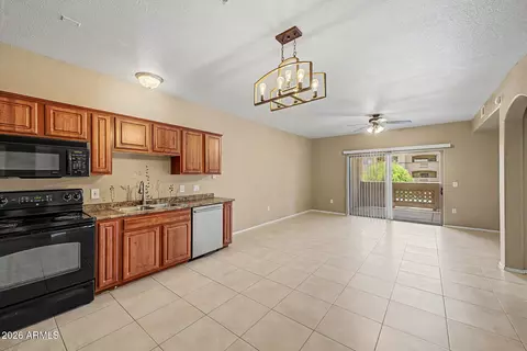 920 E Devonshire Ave #2024, Phoenix, AZ 85014 photo 7
