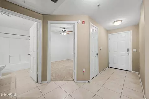 920 E Devonshire Ave #2024, Phoenix, AZ 85014 photo 2