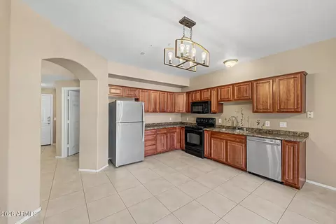 920 E Devonshire Ave #2024, Phoenix, AZ 85014 photo 8