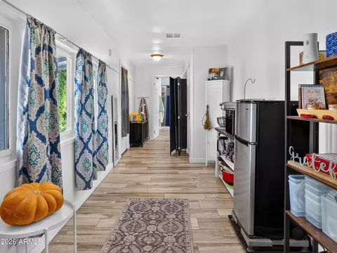 Entry Way - 524 E Millett Ave, Mesa, AZ 85204 photo 1 of 3