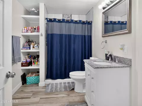 Bath - 524 E Millett Ave, Mesa, AZ 85204 photo 1 of 2