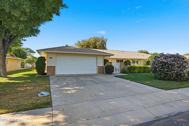 19034 N Signal Butte Cir, Sun City, AZ 85373