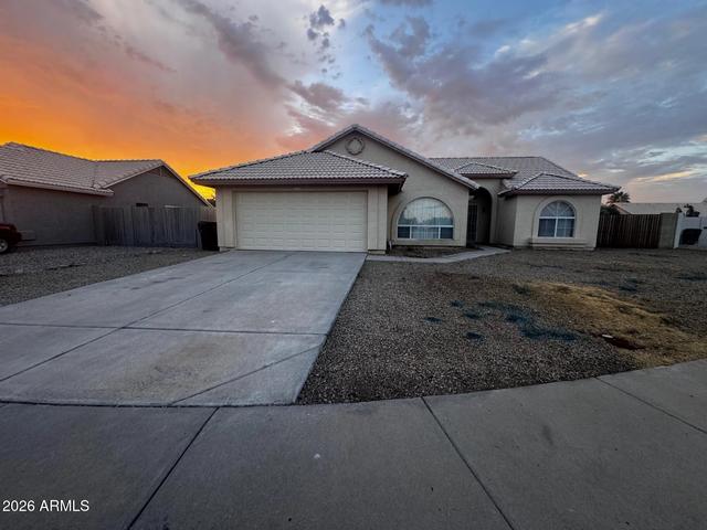 7638 W Jenan Dr, Peoria, AZ 85345