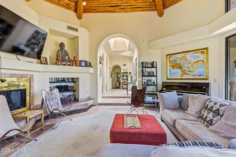Living - 2012 E Northview Ave, Phoenix, AZ 85020 photo 3 of 4