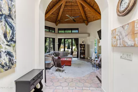 Entry Way - 2012 E Northview Ave, Phoenix, AZ 85020 photo 2 of 3
