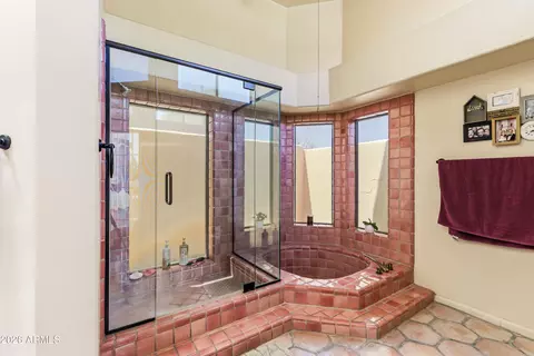 Bath - 2012 E Northview Ave, Phoenix, AZ 85020 photo 3 of 5