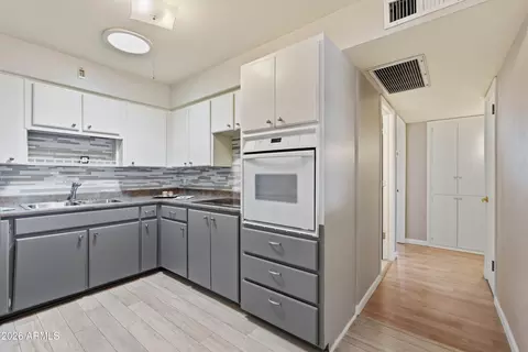 Kitchen - 5415 E Decatur St, Mesa, AZ 85205 photo 1 of 5