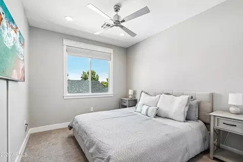 Bedroom - 3913 E Devonshire Ave, Phoenix, AZ 85018 photo 5 of 11