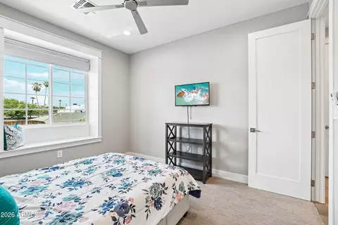 Bedroom - 3913 E Devonshire Ave, Phoenix, AZ 85018 photo 7 of 11