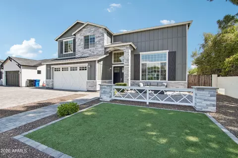 Exterior - 3913 E Devonshire Ave, Phoenix, AZ 85018 photo 4 of 10