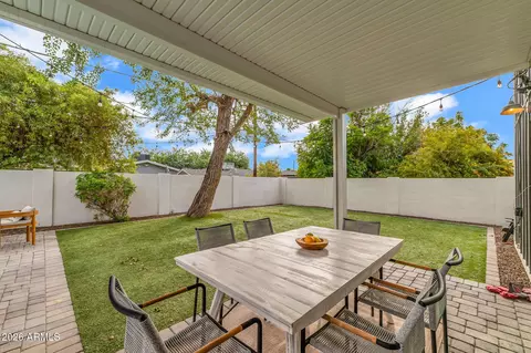 Exterior - 3913 E Devonshire Ave, Phoenix, AZ 85018 photo 1 of 5