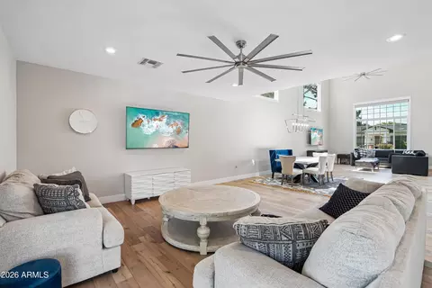 Living - 3913 E Devonshire Ave, Phoenix, AZ 85018 photo 3 of 3