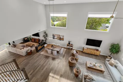 Entry Way - 3913 E Devonshire Ave, Phoenix, AZ 85018 photo 1 of 1