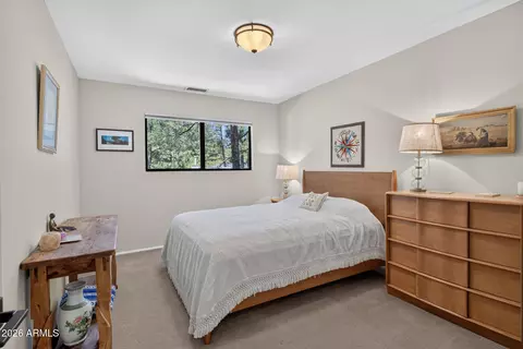Bedroom - 5135 E Hickory Dr, Flagstaff, AZ 86004 photo 3 of 5