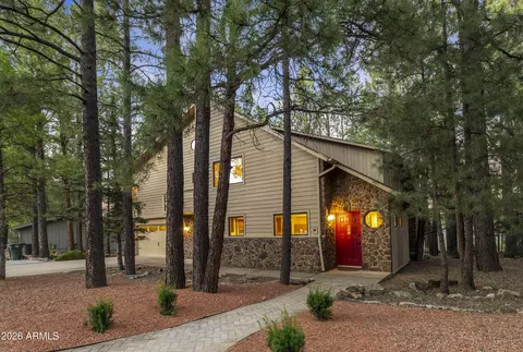 5135 E Hickory Dr, Flagstaff, AZ 86004