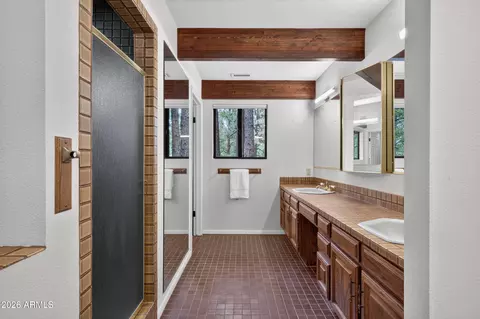 Bath - 5135 E Hickory Dr, Flagstaff, AZ 86004 photo 3 of 3