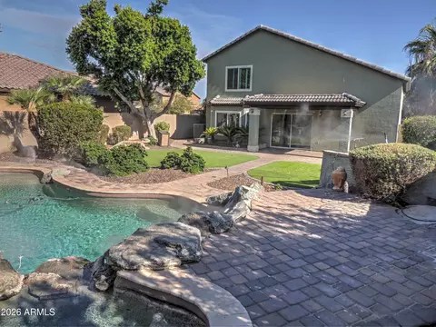 Exterior - 2918 E Saltsage Dr, Phoenix, AZ 85048 photo 2 of 6