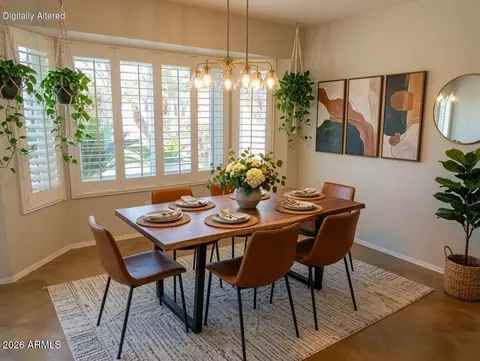 Dining - 2918 E Saltsage Dr, Phoenix, AZ 85048 photo 2 of 2