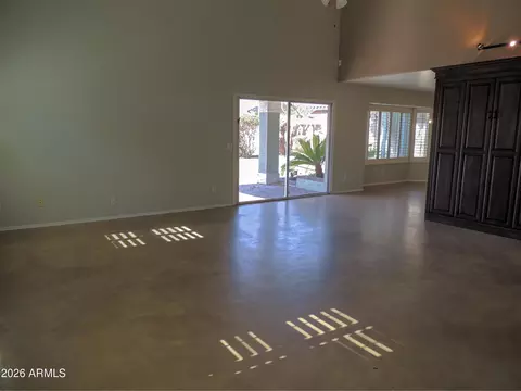 Living - 2918 E Saltsage Dr, Phoenix, AZ 85048 photo 1 of 4