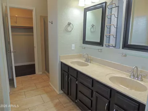 Bath - 2918 E Saltsage Dr, Phoenix, AZ 85048 photo 2 of 5