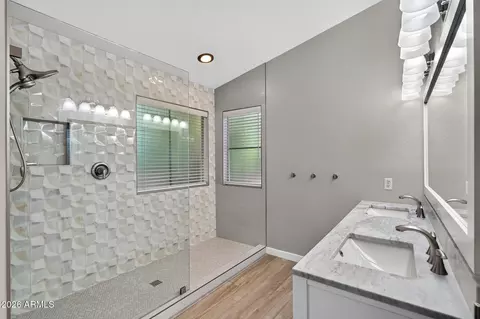 Bath - 4345 E Badger Way, Phoenix, AZ 85044 photo 1 of 5