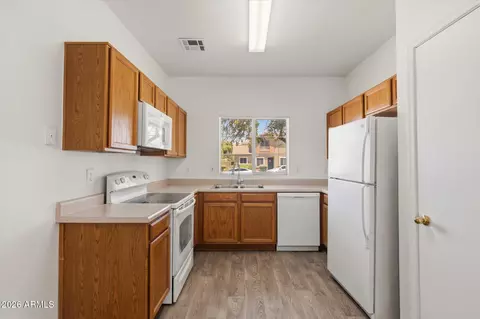 Kitchen - 1575 E Jasper Ct #A, Gilbert, AZ 85296 photo 2 of 2