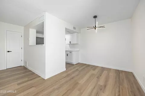 Dining - 4721 E Jones Ave, Phoenix, AZ 85040 photo 1 of 1