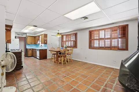 5517 E Avalon Dr, Phoenix, AZ 85018 photo 14