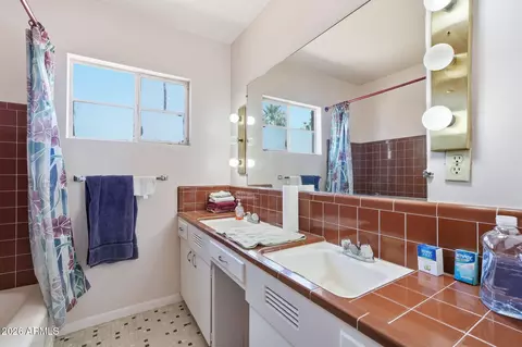 5517 E Avalon Dr, Phoenix, AZ 85018 photo 30