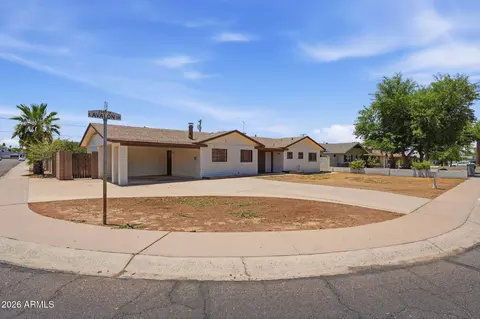 5517 E Avalon Dr, Phoenix, AZ 85018 photo 4