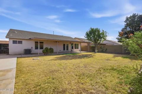 Exterior - 2047 E Temple Ct, Gilbert, AZ 85296 photo 4 of 9