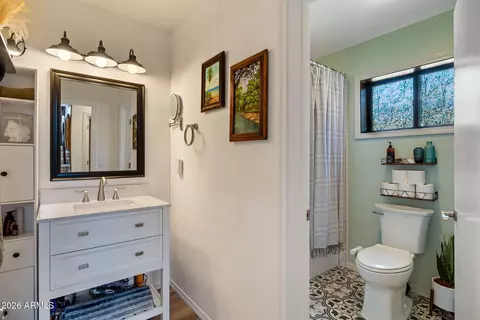 Bath - 2266 Spitfire Cir, Overgaard, AZ 85933 photo 1 of 4