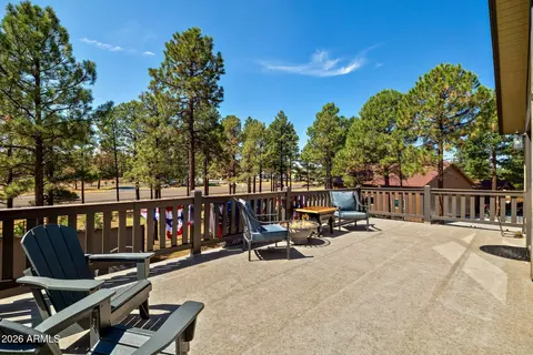 Exterior - 2266 Spitfire Cir, Overgaard, AZ 85933 photo 5 of 8