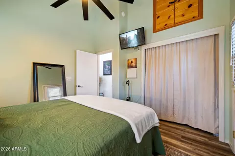 Bedroom - 2266 Spitfire Cir, Overgaard, AZ 85933 photo 5 of 5