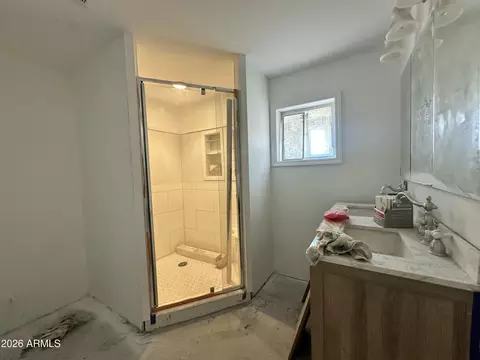 Bath - 140 W Martin Rd, Coolidge, AZ 85128 photo 8 of 12