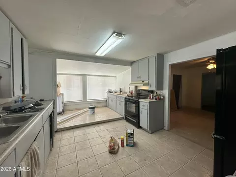 Kitchen - 140 W Martin Rd, Coolidge, AZ 85128 photo 7 of 8