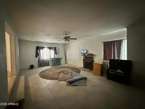 Living - 140 W Martin Rd, Coolidge, AZ 85128 photo 2 of 6