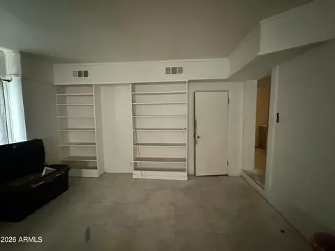 Living - 140 W Martin Rd, Coolidge, AZ 85128 photo 1 of 6
