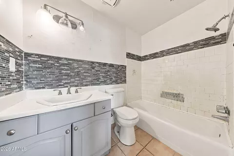 Bath - 1831 W 3rd Pl, Mesa, AZ 85201 photo 5 of 7