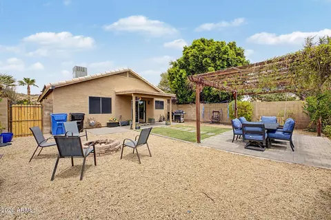 Exterior - 2145 E Williams Dr, Phoenix, AZ 85024 photo 4 of 5